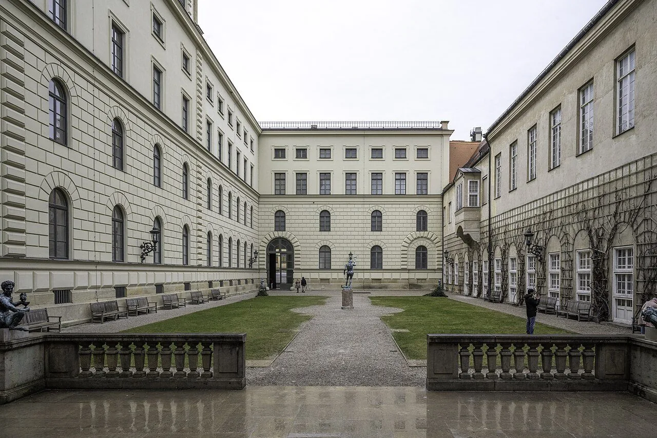 La Résidence vue depuis sa propre cour, côté Max-Joseph-Platz